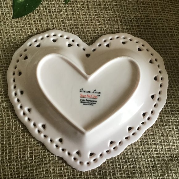 Pale Pink Lace Skye McGhie Heart-Shaped  Pink Fine Porcelain Dish - Picture 4 of 5
